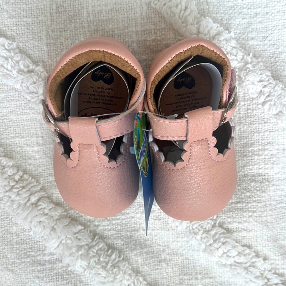 Blush Myggpp baby shoes size 0-6 months